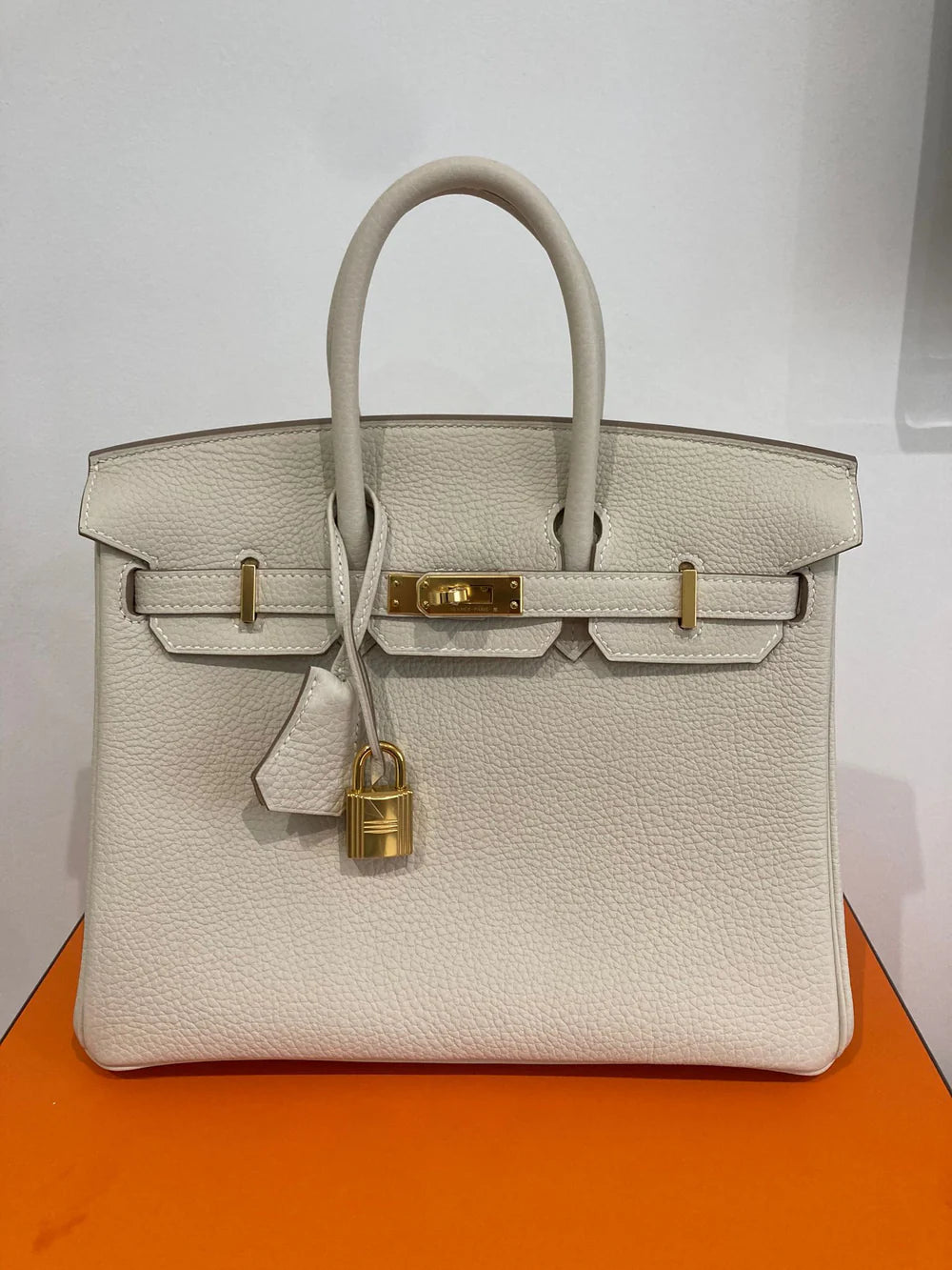 Hermès Birkin 25 – with Gold Hardware