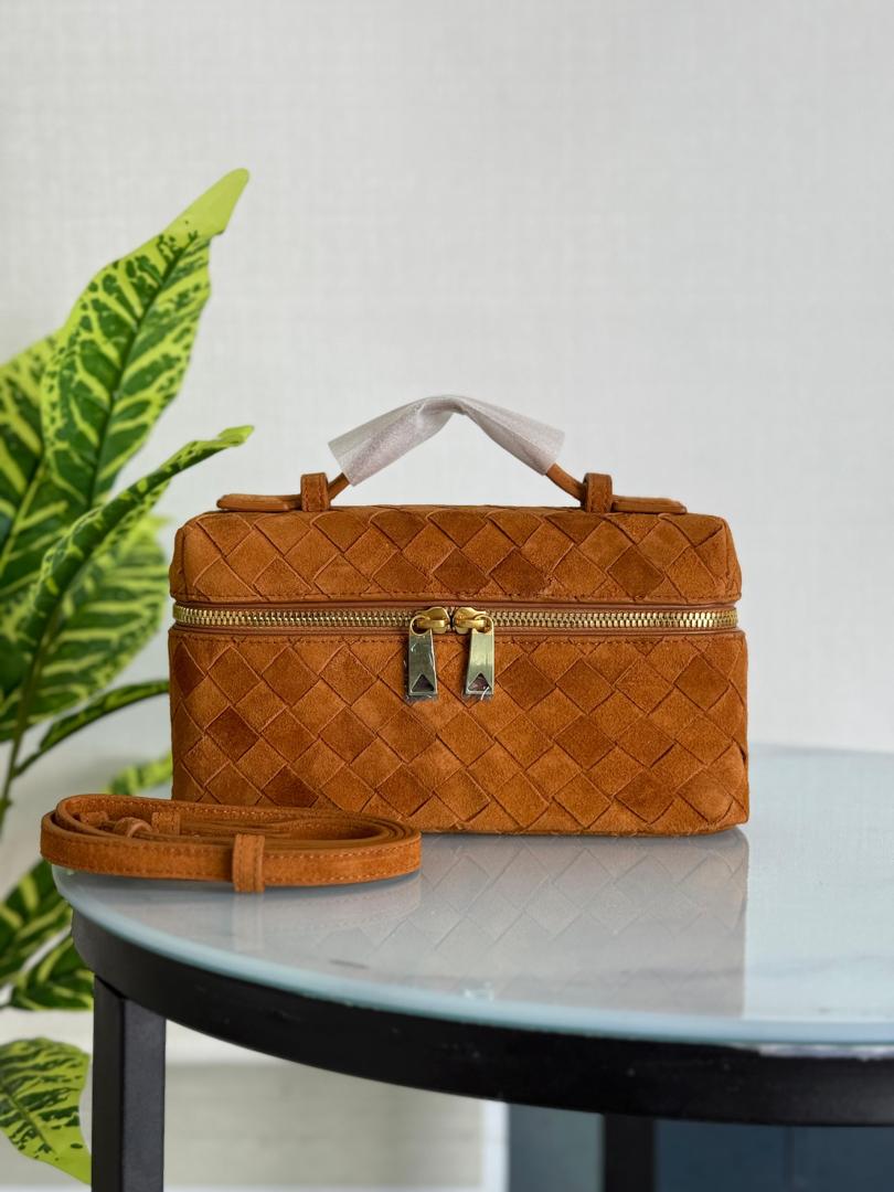 Bottega Veneta Bang Bang Intrecciato suede vanity bag