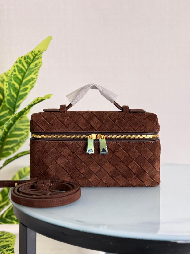Bottega Veneta Bang Bang Intrecciato suede vanity bag